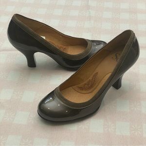 Söfft Venezia Anthracite High Heel Java Patent Leather Shoes Size 6M NWT no box